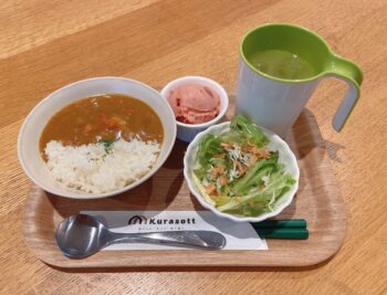 【11:00～15:00】　　　　　　　　　　　ミニカレーセット